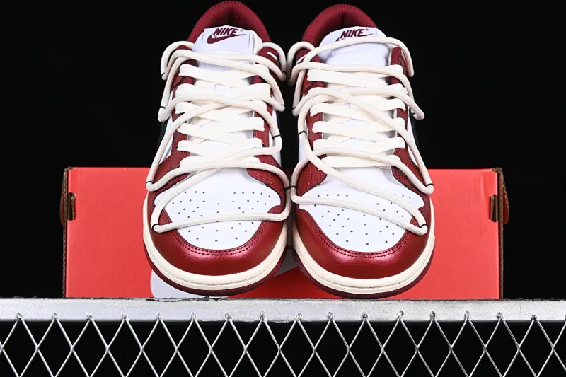 All Categories Nk SB Dunk Series Nk SB Dunk Low Low-top sneakers Nk Dunk Low PRM Red Wine Estate Old Retro Chicago Deconstruction SB Strap Low-top Casual Shoes FJ4555-100